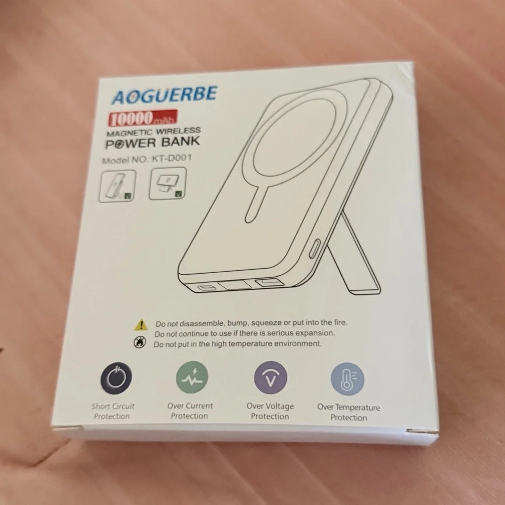 Mag-safe Portable charger - Picture 8 of 8